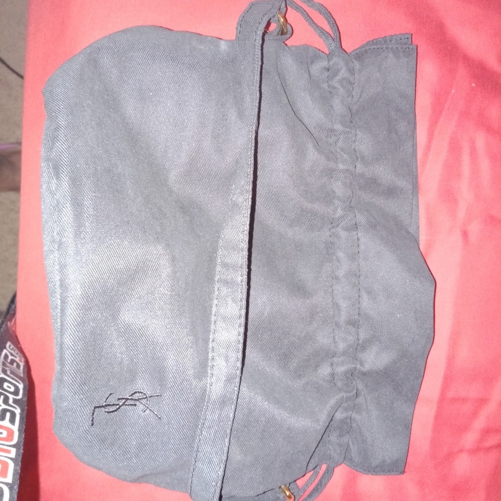 YSL pouch - Picture 2 of 2